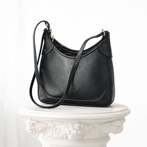 Black Minimalist Shoulder Bag NY&C Hobo Purse Gold Hardware Everyday Y2K